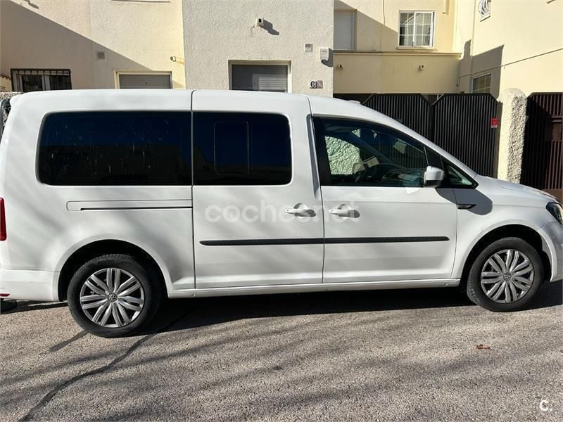 Usado VW Caddy Maxi Trendline 150 CV (110 kW) 2016 Blanco Monovolumen
