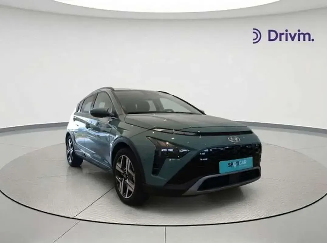 Usado Hyundai Bayon 101 CV (74 kW) 2022 Verde SUV
