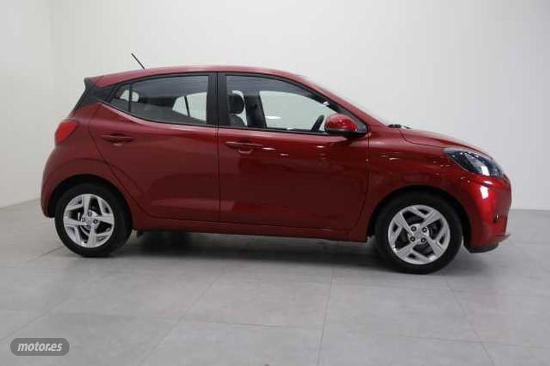 Usado Hyundai i10 2021 Rojo Utilitario