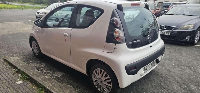 Usado Citroën C1 54 CV (39 kW) 2010 Blanco Utilitario