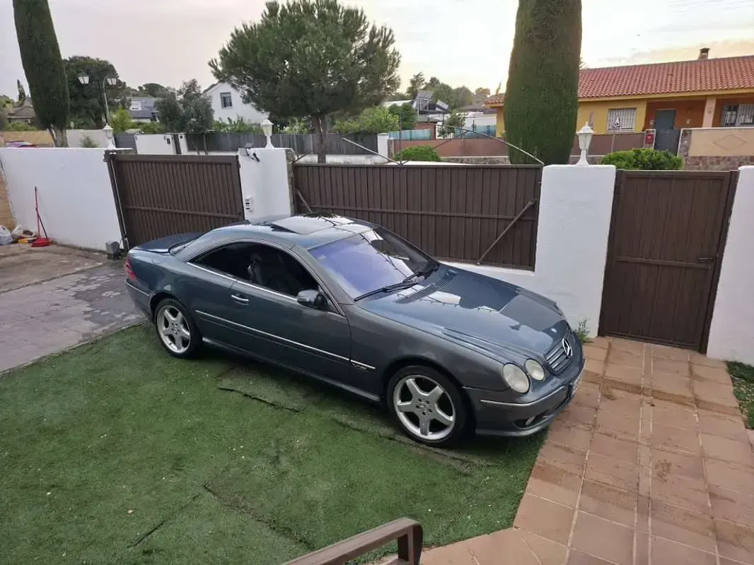 Usado Mercedes CL600 367 CV (269 kW) 2002 Azul Coupe