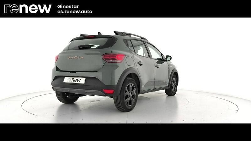 Usado Dacia Sandero Extreme 101 CV (74 kW) 2025 Verde Berlina