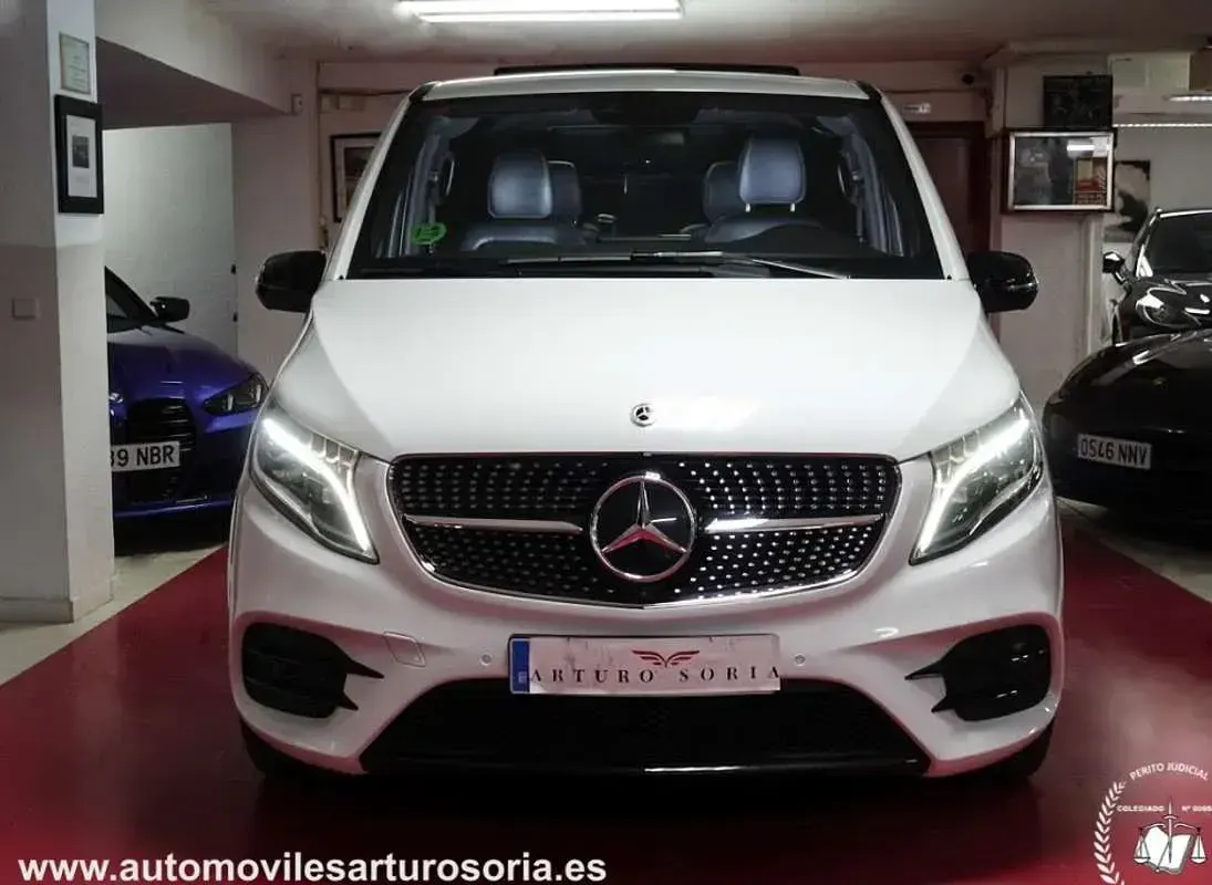 Usado Mercedes V300 Exclusive 239 CV (175 kW) 2021 Blanco Monovolumen