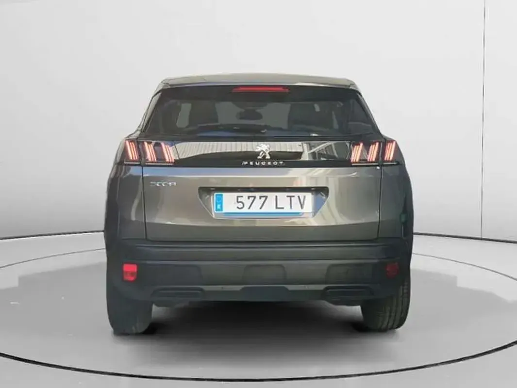 Usado Peugeot 3008 Active 131 CV (96 kW) 2021 Gris SUV