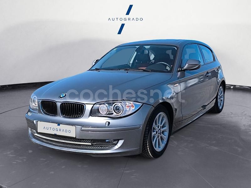 Gris / plata Usado 2011 BMW 120 Comfort Edition Utilitario | 8400 € (Precio justo) - Imagen 1/4