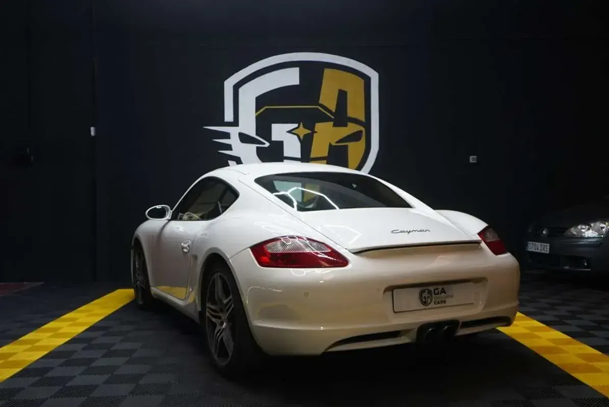 Usado Porsche Cayman 245 CV (180 kW) 2007 Blanco Coupe