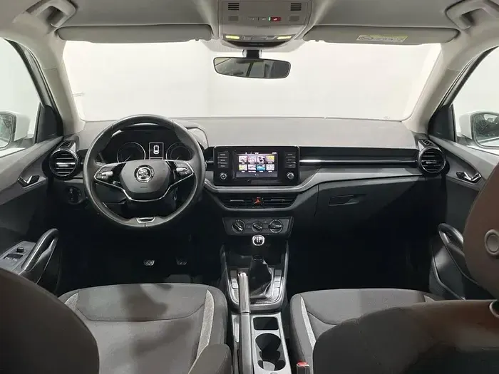 Usado Skoda Fabia Active 80 CV (58 kW) 2023 Blanco Utilitario