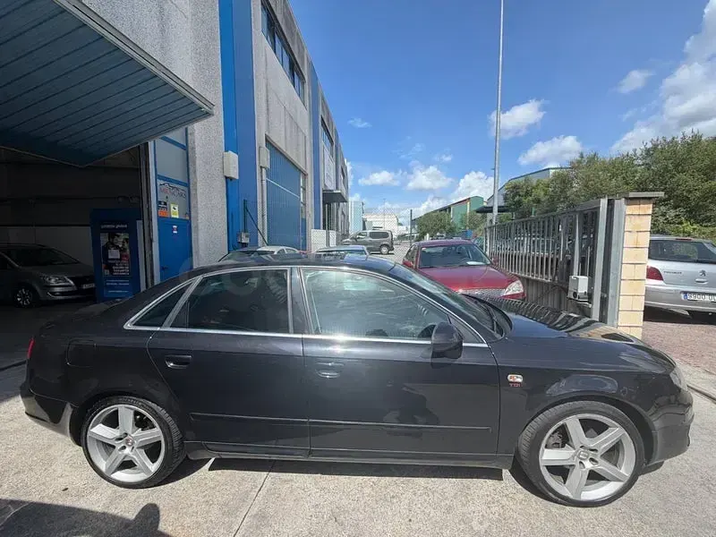 Usado Seat Exeo Sport 143 CV (105 kW) 2010 Negro Berlina