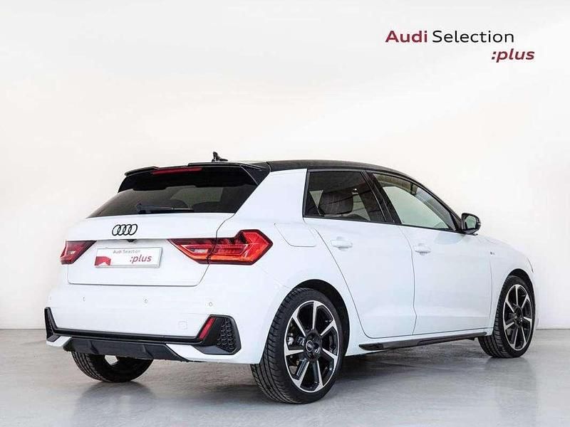 Usado Audi A1 Sportback Black Edition 116 CV (85 kW) 2025 Blanco Utilitario