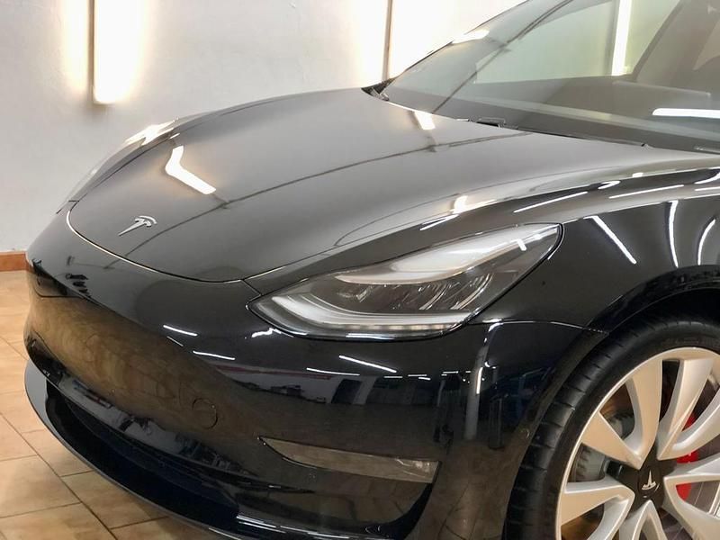 Usado Tesla Model 3 Long Range RWD 353 kW (480 CV) 2019 Negro Berlina