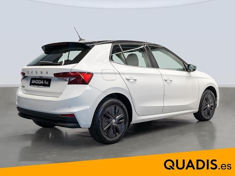 Usado Skoda Fabia Style 95 CV (69 kW) 2023 Blanco