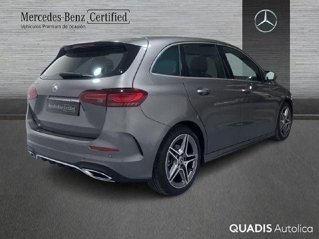 Usado Mercedes B200 AMG line 150 CV (110 kW) 2025 Gris montaña Monovolumen