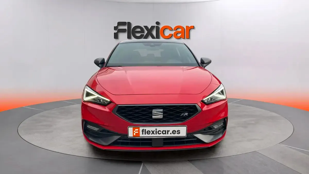Usado Seat Leon FR 150 CV (110 kW) 2022 Rojo Berlina