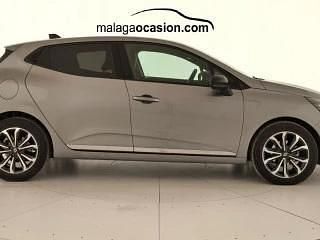 Usado Renault Clio V Techno 101 CV (74 kW) 2025 Gris Berlina