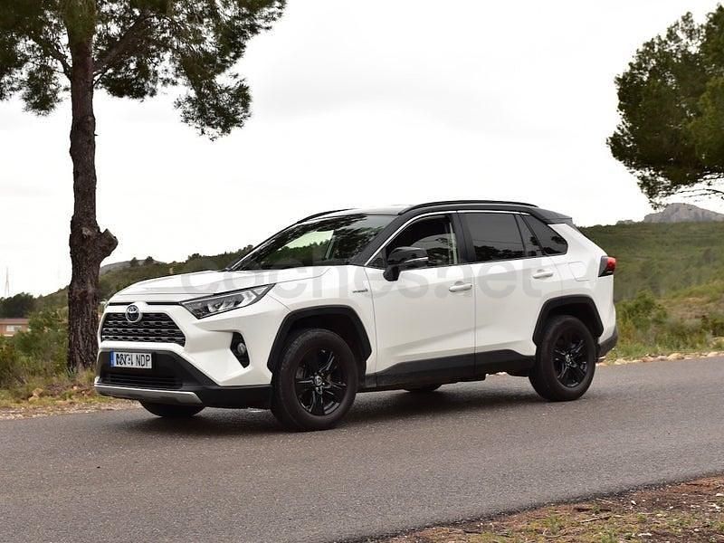 Usado Toyota RAV4 Hybrid Business Edition 218 CV (160 kW) 2019 Blanco SUV