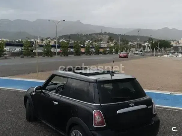Usado Mini Cooper 120 CV (88 kW) 2011 Negro Utilitario