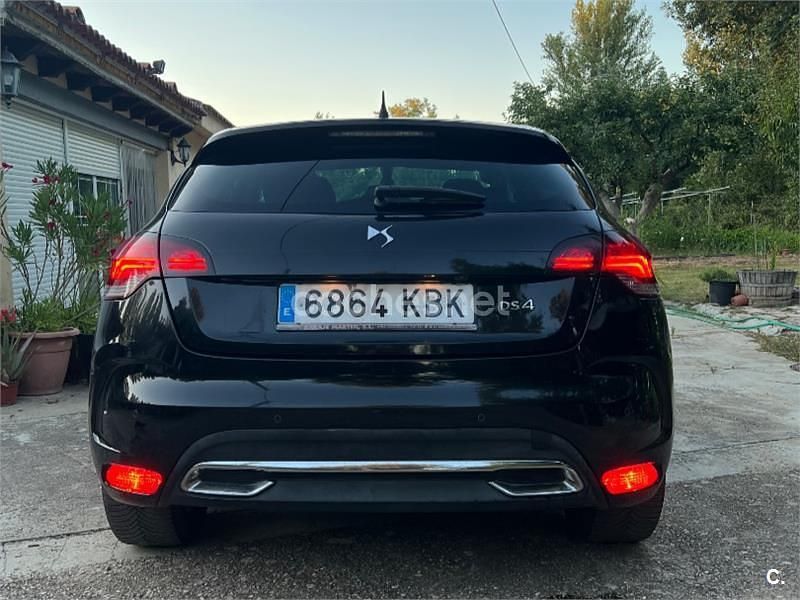 Negro Usado 2017 DS Automobiles DS4 Style Berlina | 10.990 € (Precio justo) - Imagen 1/4
