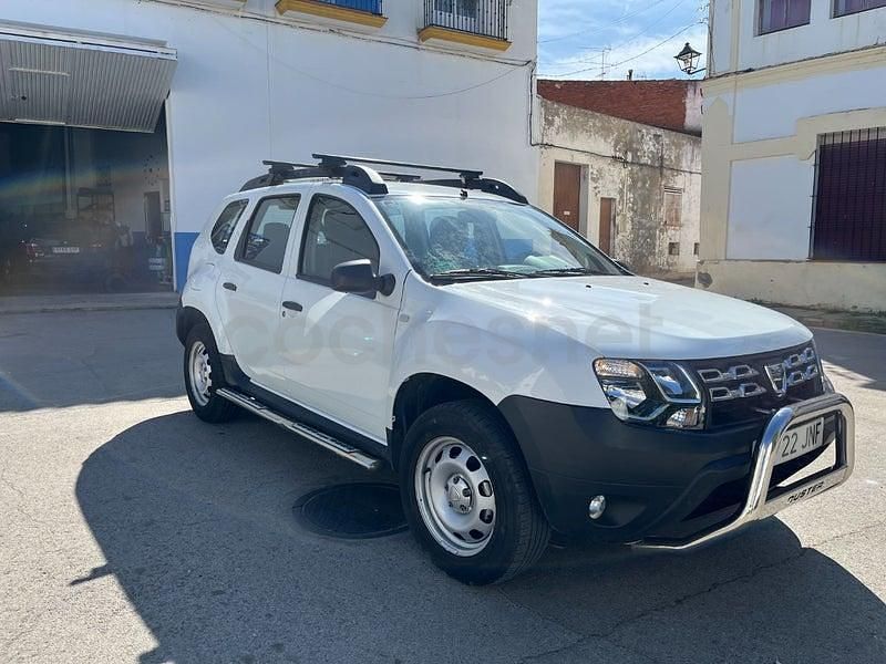 Usado Dacia Duster Lauréate 125 CV (91 kW) 2016 Blanco SUV