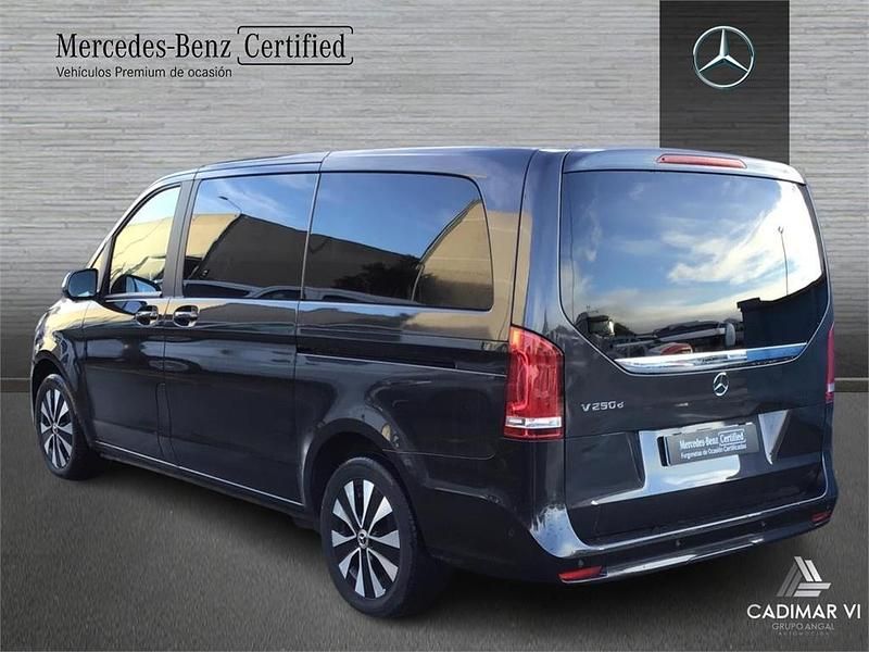 Usado Mercedes V250 190 CV (139 kW) 2023 Gris Monovolumen