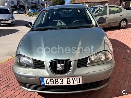 Usado Seat Ibiza 75 CV (55 kW) 2002 Verde Utilitario