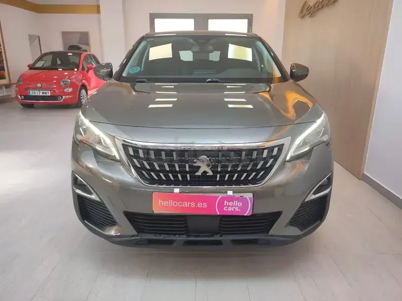 Usado Peugeot 3008 Active 120 CV (88 kW) 2017 Gris / plata SUV