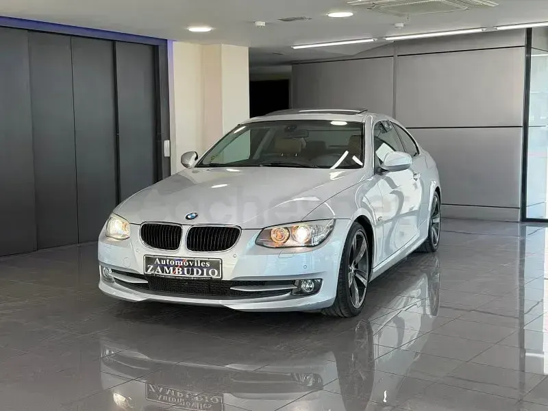 Usado BMW 330 245 CV (180 kW) 2012 Gris / plata Coupe