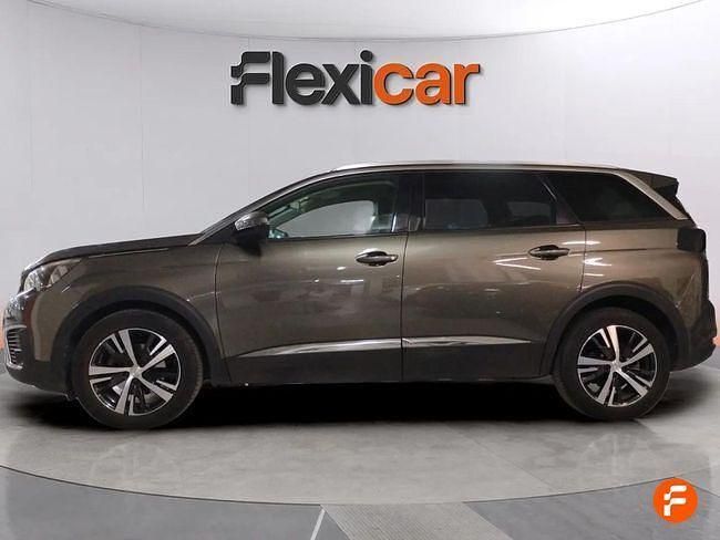 Usado Peugeot 5008 Allure 130 CV (95 kW) 2018 Verde Monovolumen