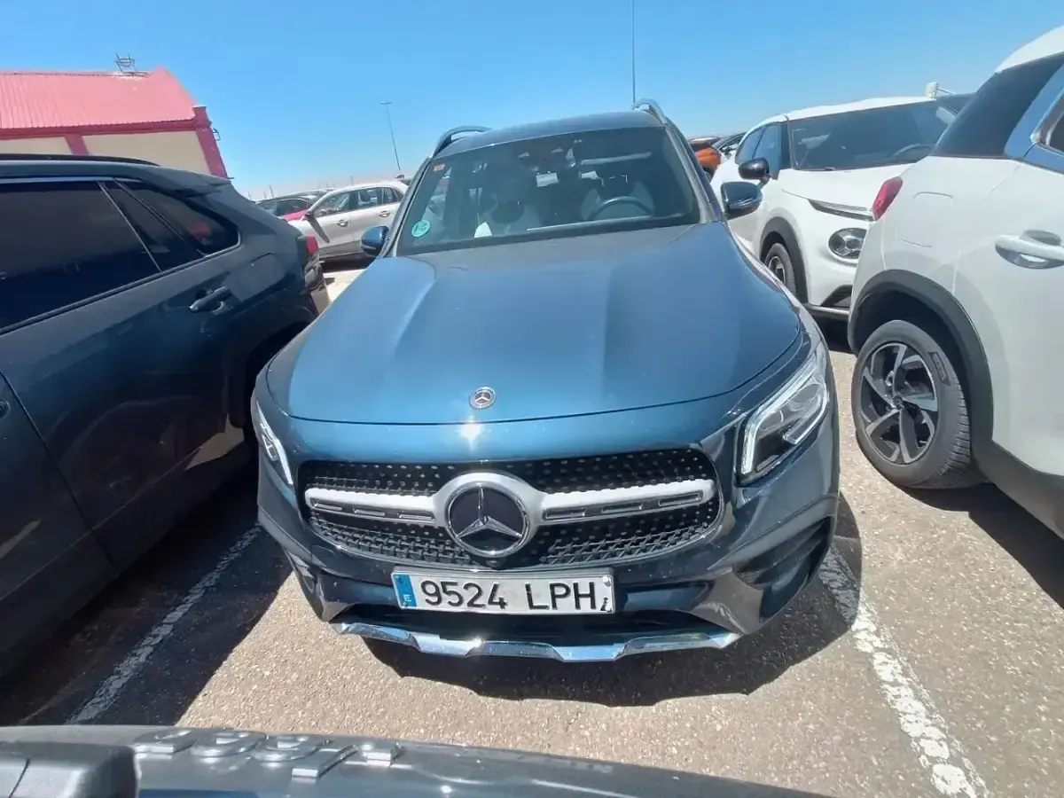 Usado Mercedes GLB200 150 CV (110 kW) 2021 Azul SUV