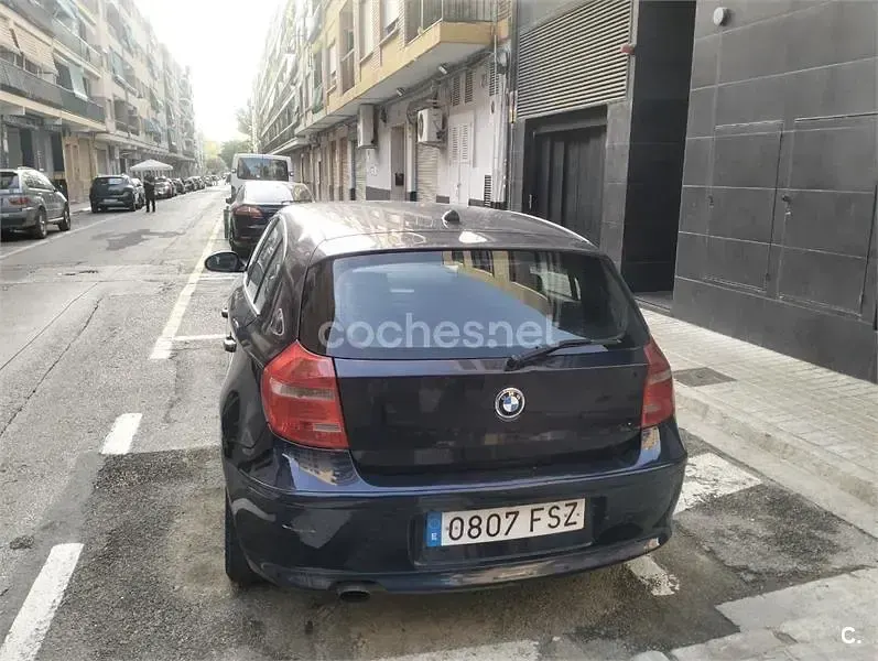 Usado BMW 116 115 CV (84 kW) 2007 Azul Utilitario
