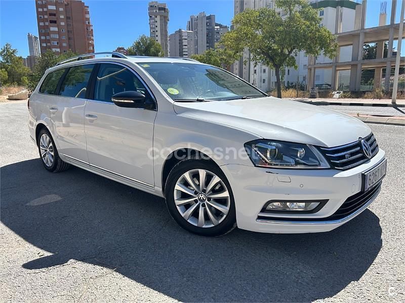 Blanco Usado 2014 VW Passat R-line Familiar | 7900 € (Buen precio) - Imagen 1/4