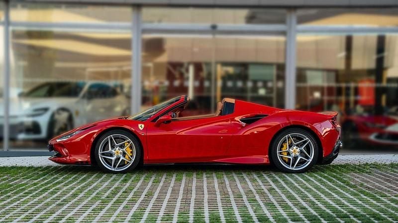 Usado Ferrari F8 721 CV (530 kW) 2021 Rojo Coupe