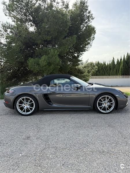 Gris / plata Usado 2024 Porsche 718 Boxster Descapotable | 90.000 € (Un poco caro) - Imagen 1/4