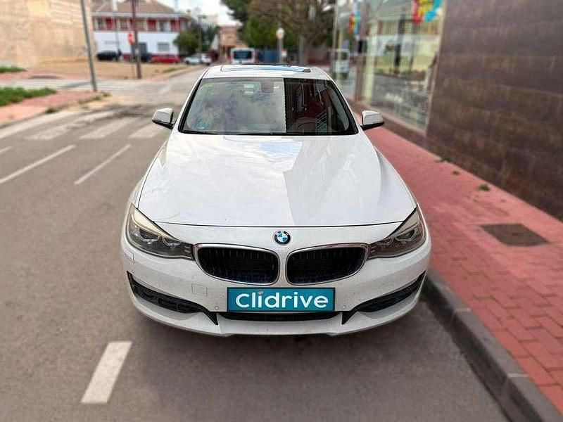 Usado BMW 318 Gran Turismo 150 CV (110 kW) 2015 Blanco Berlina
