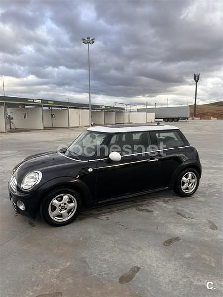 Usado Mini Cooper D 110 CV (80 kW) 2011 Negro Utilitario
