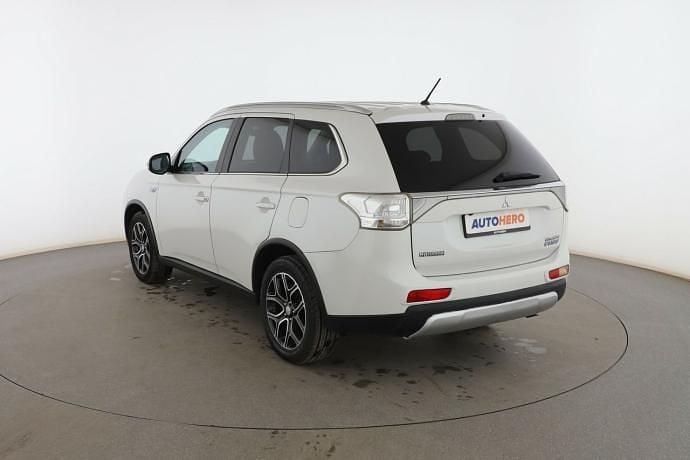 Usado Mitsubishi Outlander 203 CV (149 kW) 2015 SUV