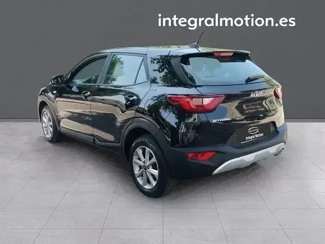 Usado Kia Stonic 84 CV (61 kW) 2022 Otro SUV