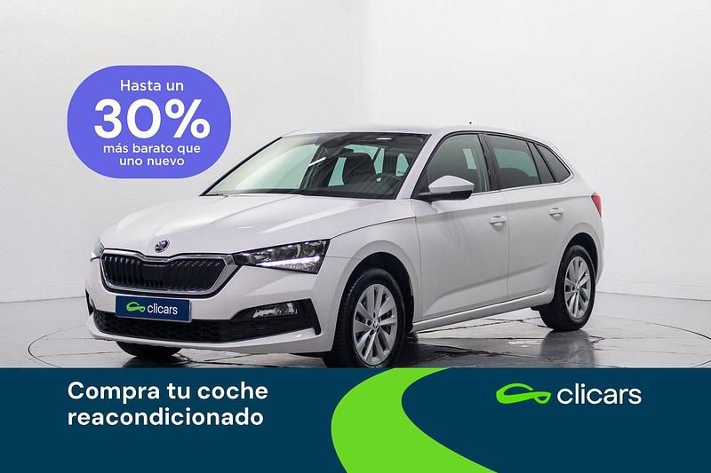 Blanco Usado 2023 Skoda Scala Selection Utilitario | 16.990 € (Precio justo) - Imagen 1/4