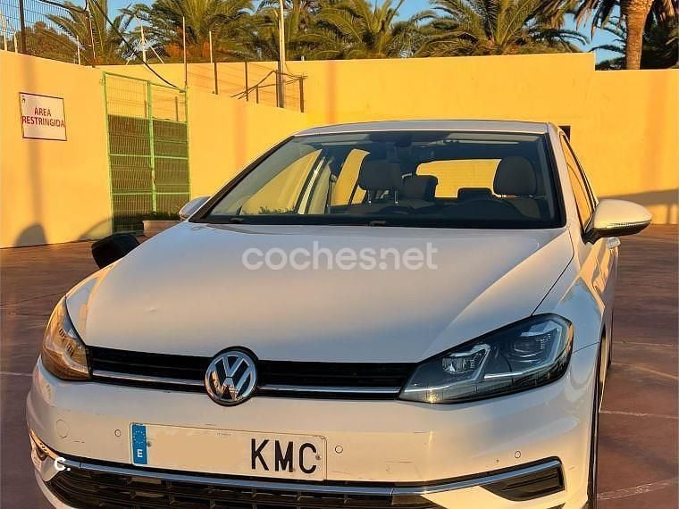 Usado VW Golf VII Advance 110 CV (80 kW) 2018 Blanco Berlina