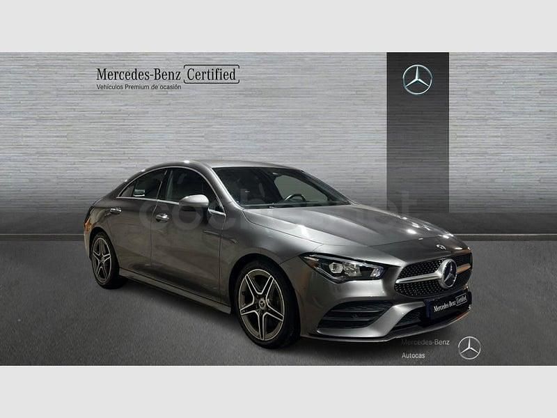 Usado Mercedes CLA200 150 CV (110 kW) 2024 Gris / plata Berlina