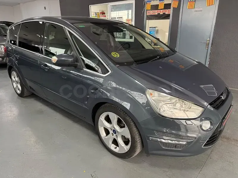 Usado Ford S-MAX Titanium X 163 CV (119 kW) 2014 Gris / plata Monovolumen