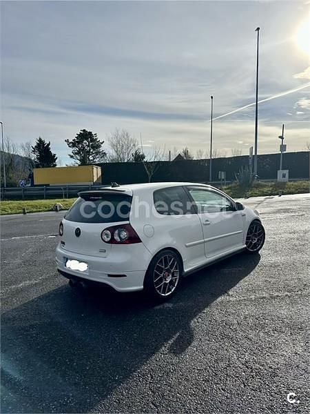 Usado VW Golf V GTI 200 CV (147 kW) 2007 Blanco Berlina