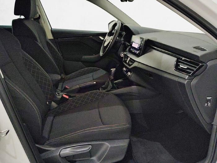 Usado Skoda Scala 110 CV (80 kW) 2022 Blanco Utilitario