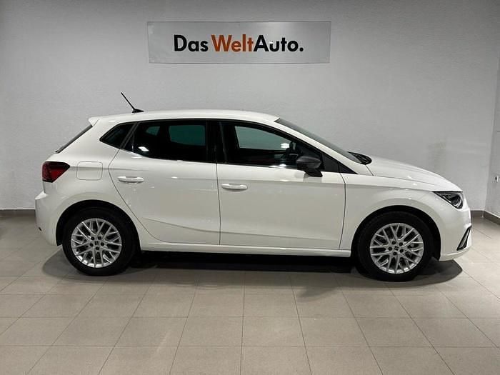 Usado Seat Ibiza 116 CV (85 kW) 2024 Blanco Utilitario
