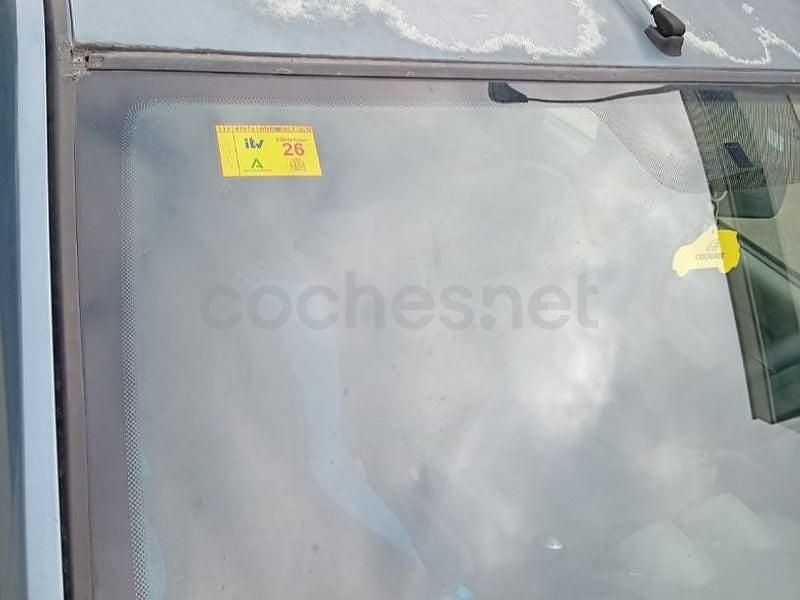 Usado Dacia Logan Ambiance 70 CV (51 kW) 2007 Azul Familiar