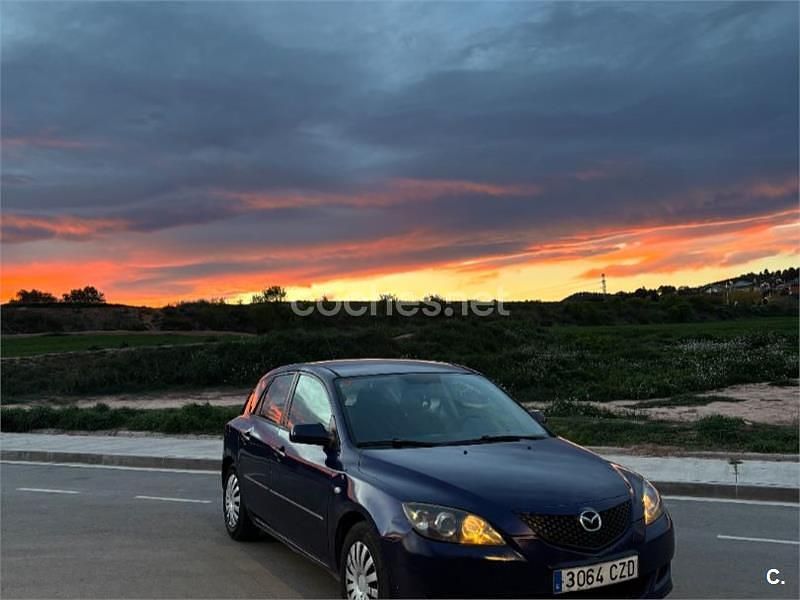 Usado Mazda 3 Active 110 CV (80 kW) 2004 Azul Berlina