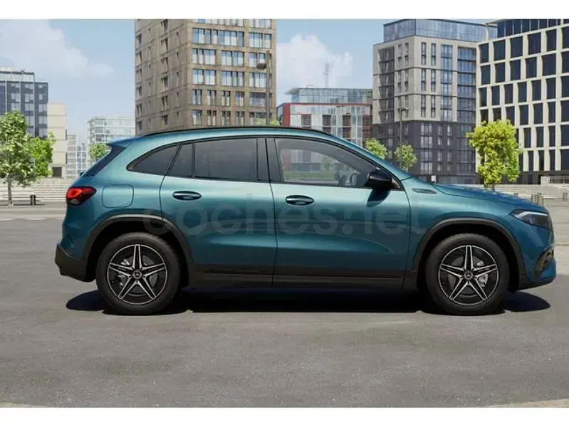 Usado Mercedes EQA250 AMG line 139 kW (190 CV) 2021 Denim blue  metallic paint SUV