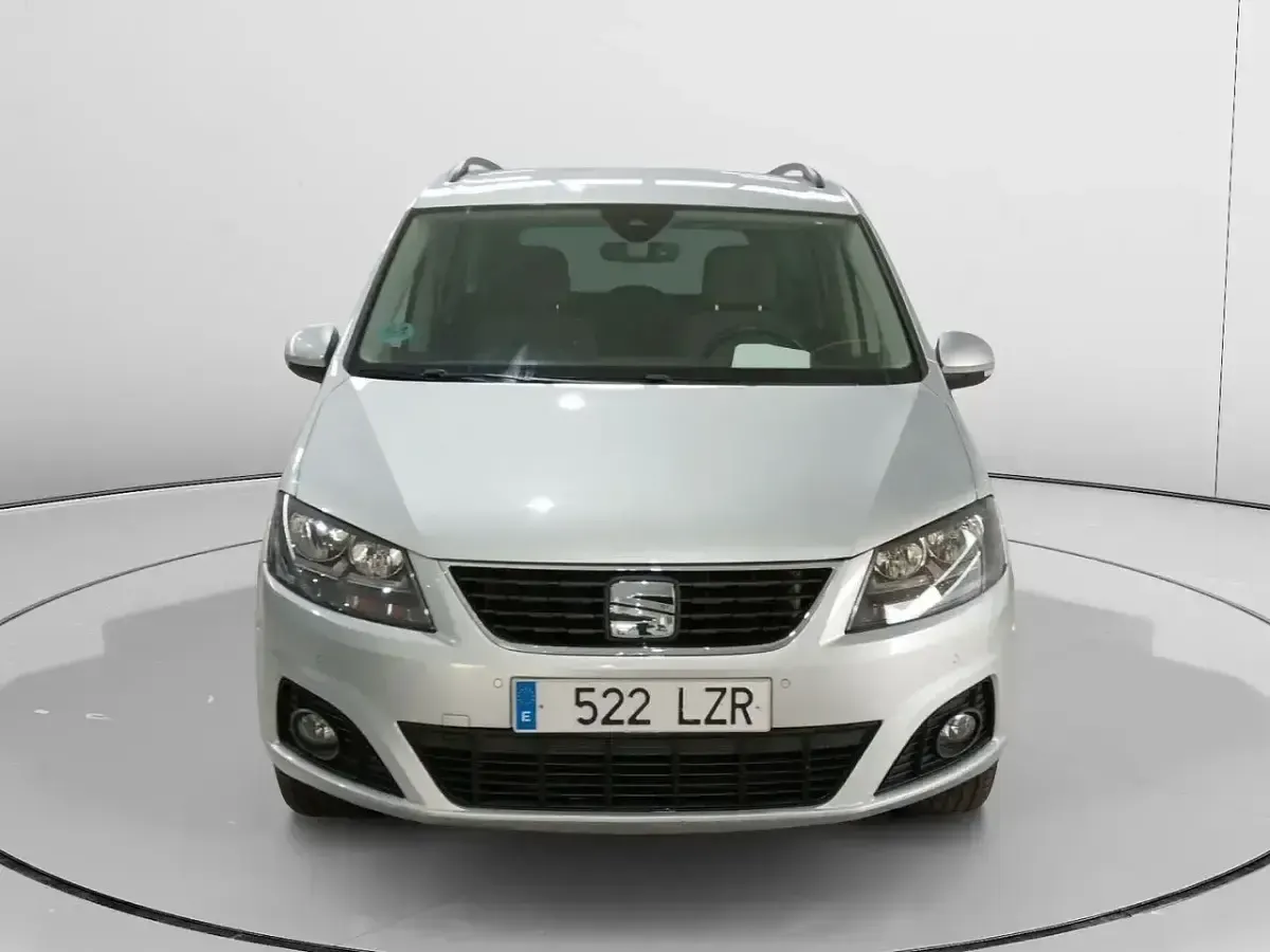 Usado Seat Alhambra Style 150 CV (110 kW) 2022 Gris Monovolumen