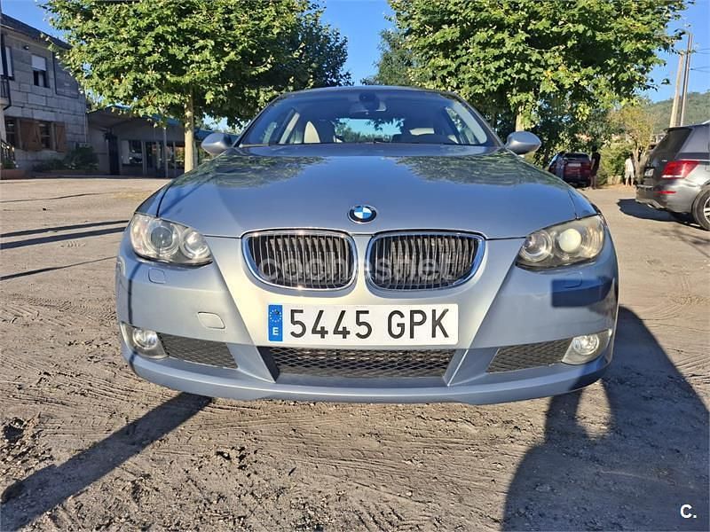Usado BMW 320 177 CV (130 kW) 2008 Gris / plata Coupe