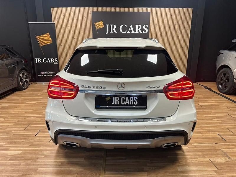 Usado Mercedes GLA220 AMG line 177 CV (130 kW) 2015 Blanco SUV