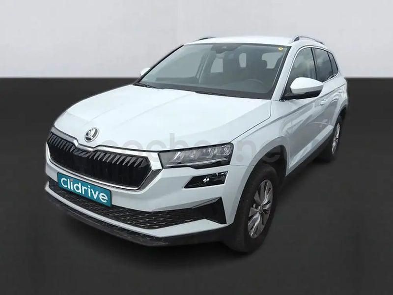 Usado Skoda Karoq Ambition 115 CV (84 kW) 2024 Blanco SUV
